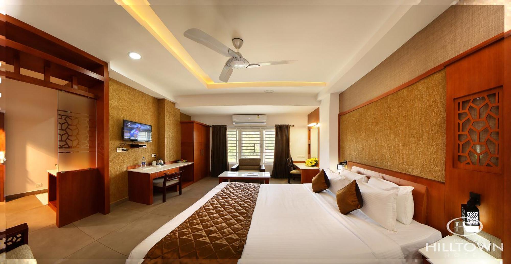 Kgees - Hill Town Hotel Kattappana Luaran gambar