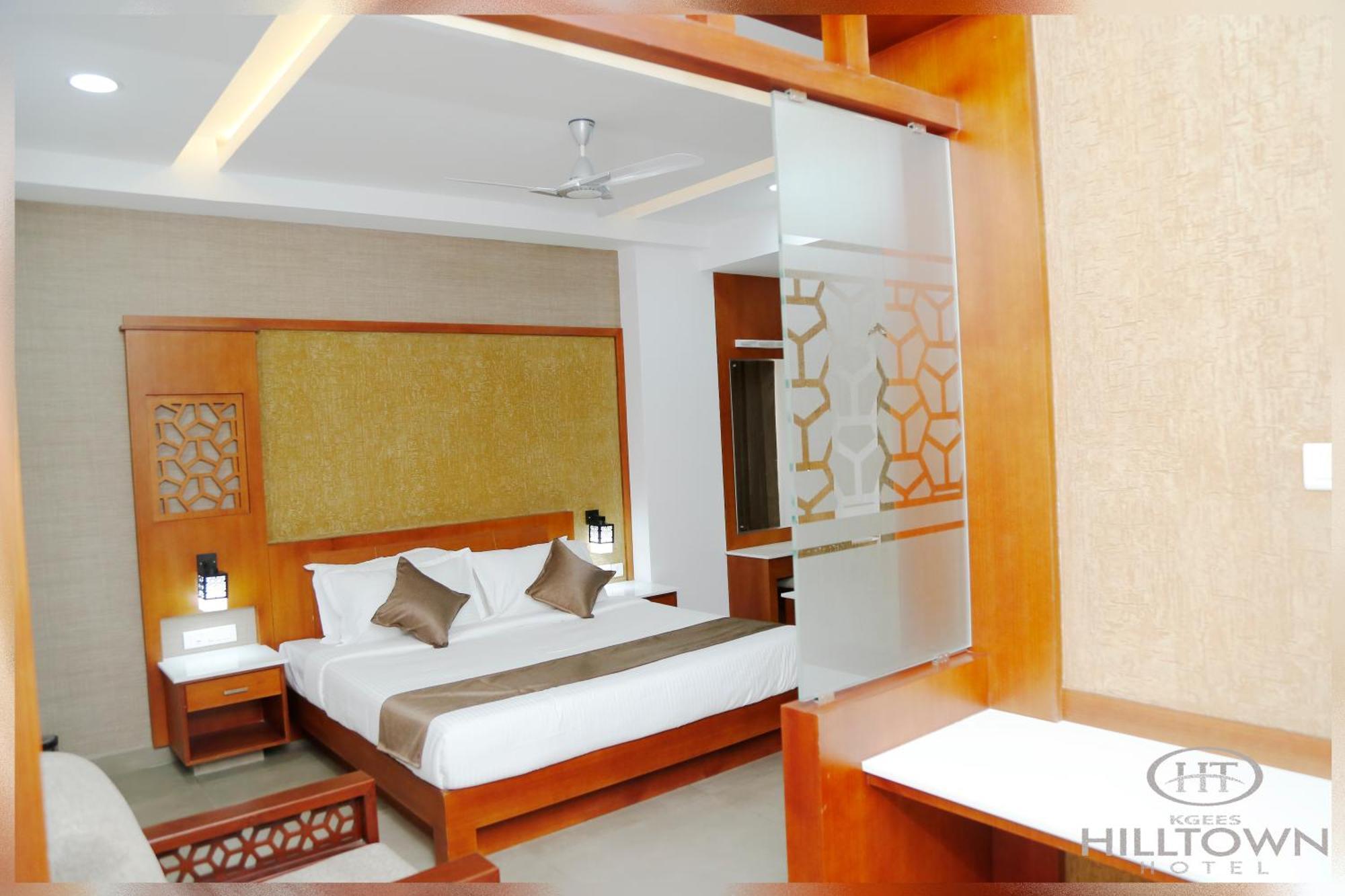 Kgees - Hill Town Hotel Kattappana Luaran gambar